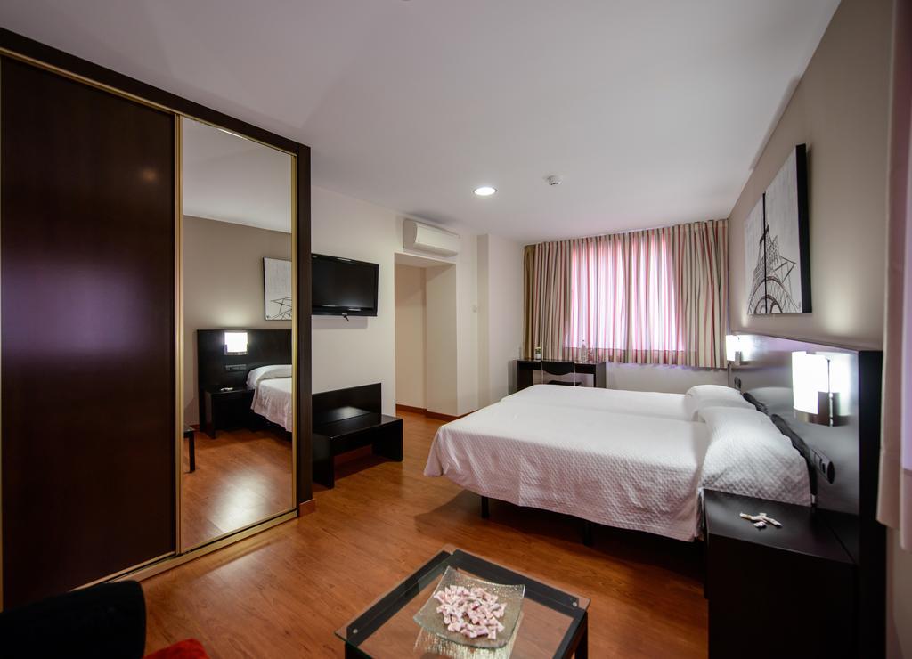 Hotel El Paso Honroso ออสปิตาล เด ออร์บีโก ห้อง รูปภาพ