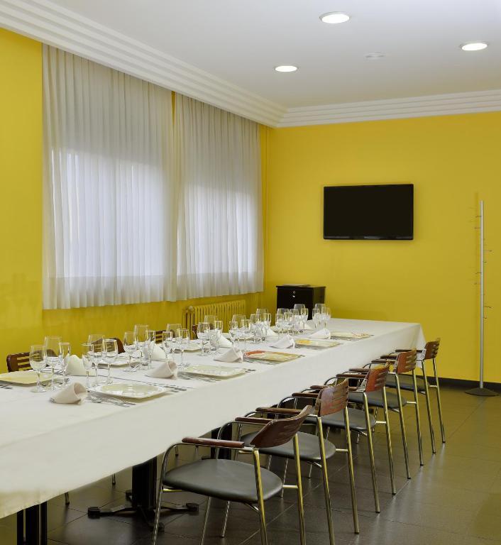 Hotel El Paso Honroso ออสปิตาล เด ออร์บีโก ภายนอก รูปภาพ