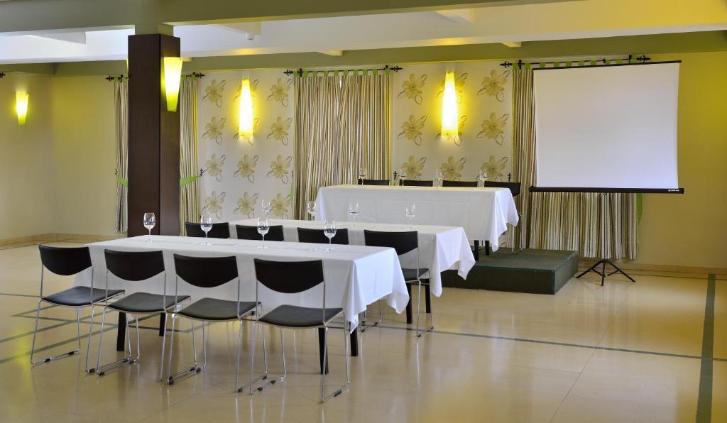 Hotel El Paso Honroso ออสปิตาล เด ออร์บีโก ภายนอก รูปภาพ
