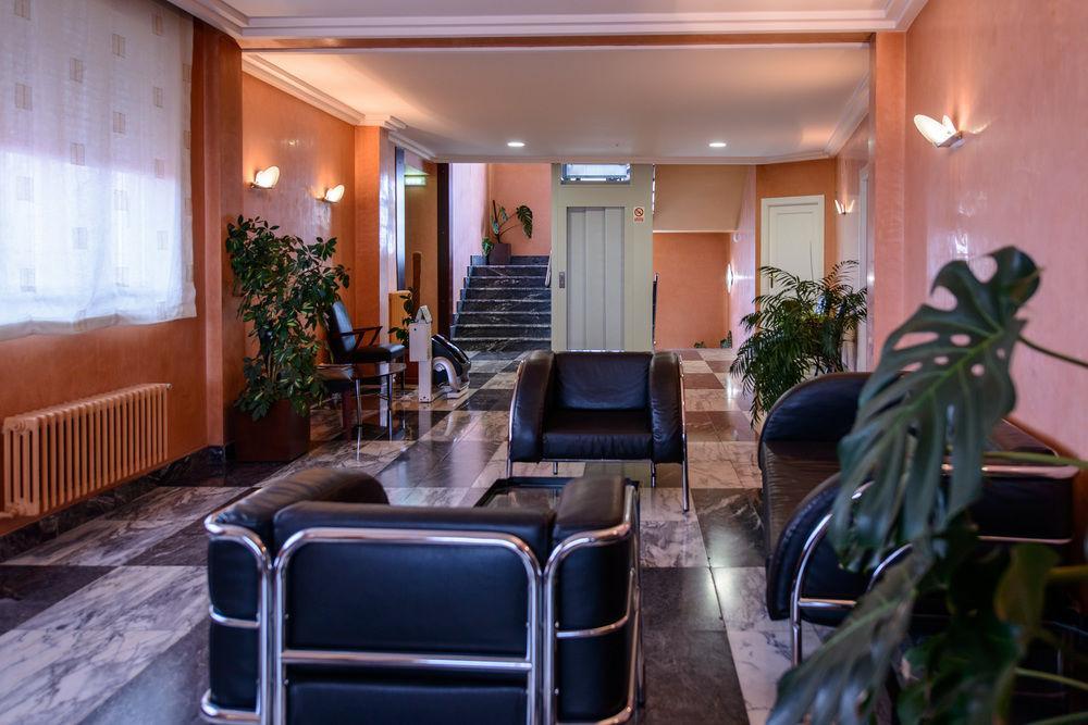 Hotel El Paso Honroso ออสปิตาล เด ออร์บีโก ภายนอก รูปภาพ