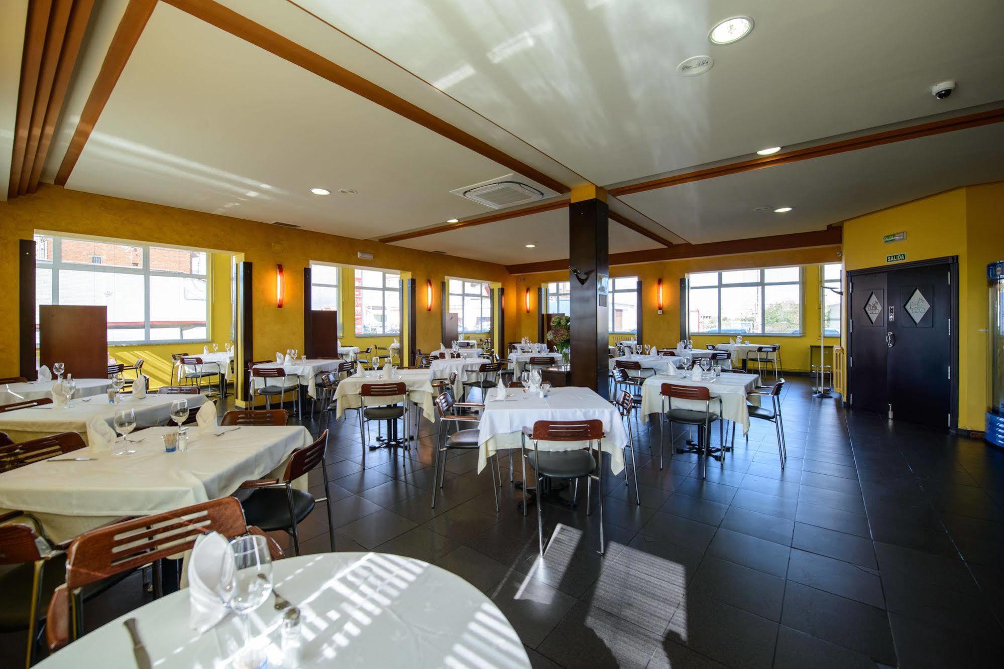 Hotel El Paso Honroso ออสปิตาล เด ออร์บีโก ภายนอก รูปภาพ