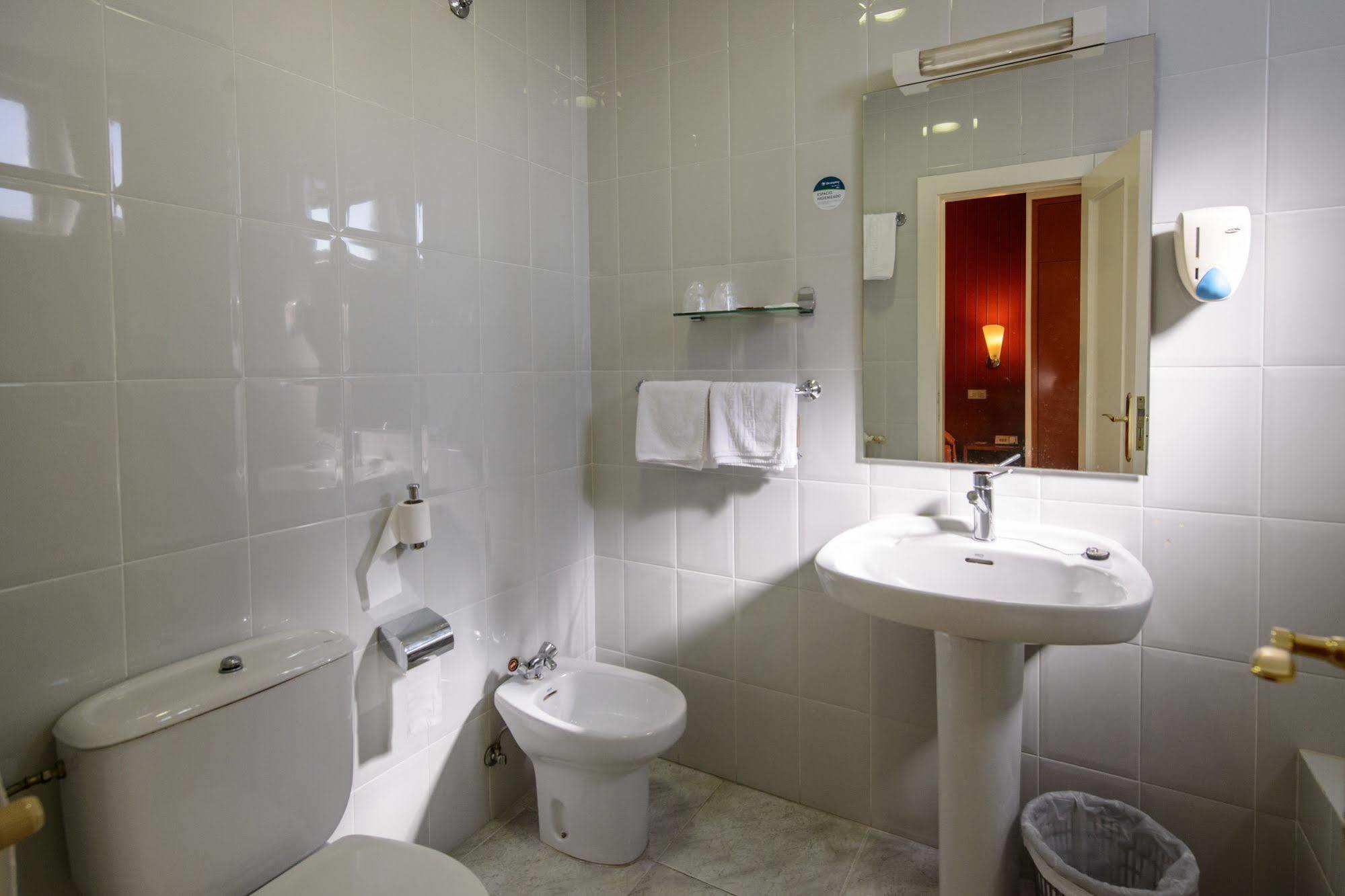 Hotel El Paso Honroso ออสปิตาล เด ออร์บีโก ภายนอก รูปภาพ