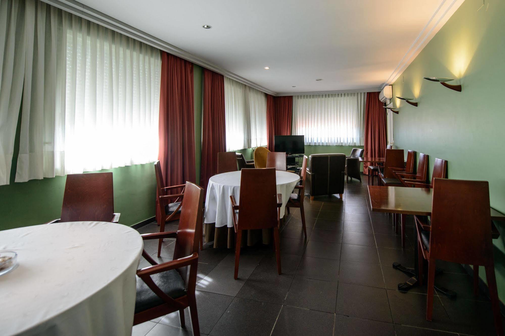 Hotel El Paso Honroso ออสปิตาล เด ออร์บีโก ภายนอก รูปภาพ